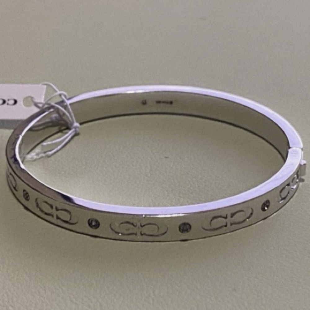 Coach Silver Kissing C Hinged Crystal Logo Bangle NWT - Picture 4 of 8